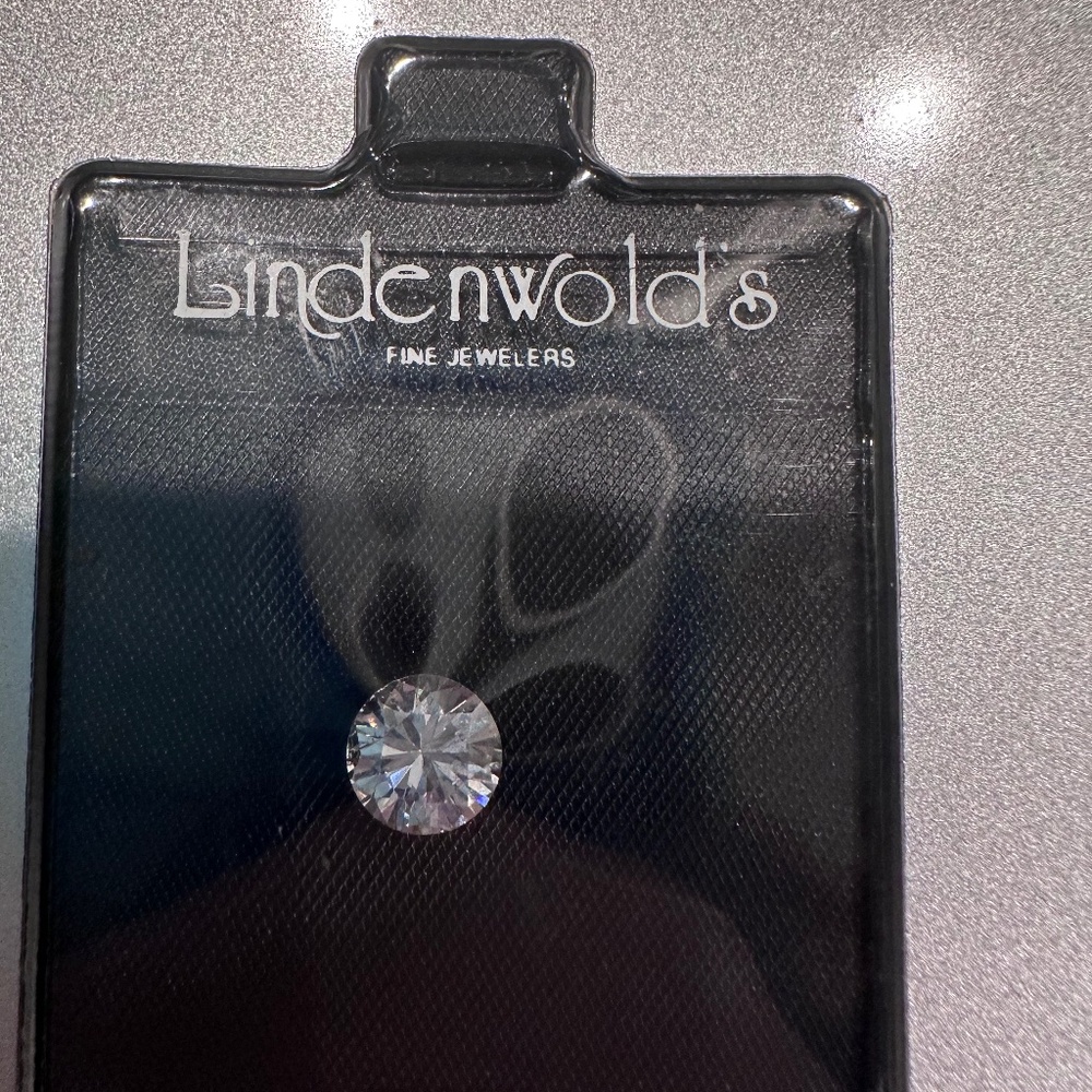 Vintage Lindenwold’s Fine Jewelers One Carat Simulated Loose Diamond in Pouch
